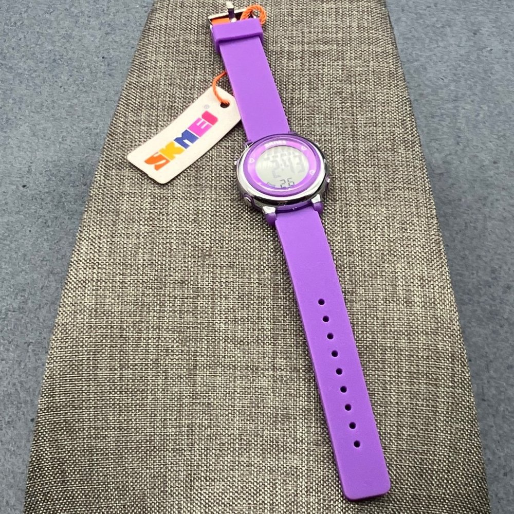 SKMEI Purple Six Digits Digital NWT As Is Silicone Silver Heart Week Days Unisex